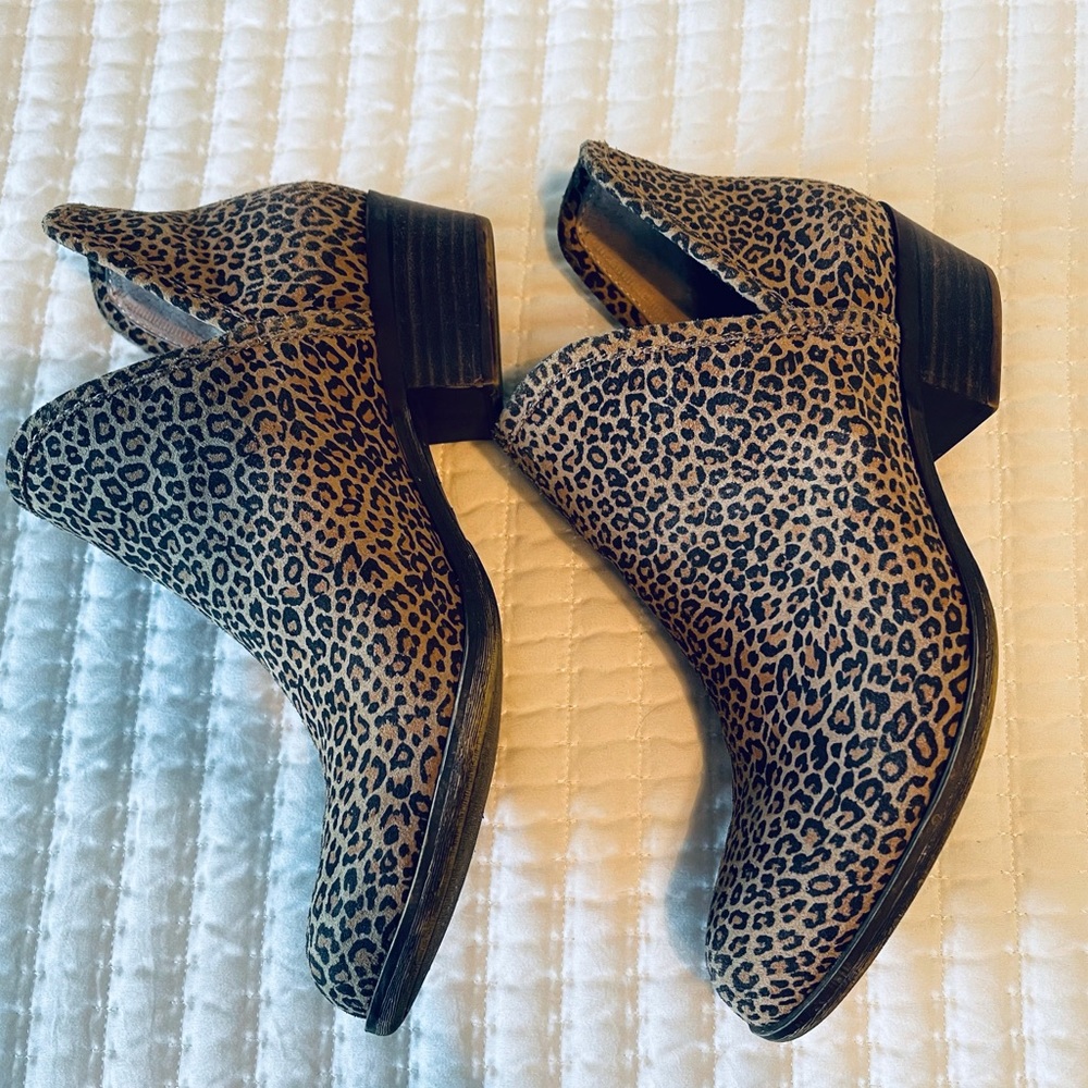 Lucky Brand | Leopard print booties | size 8.5